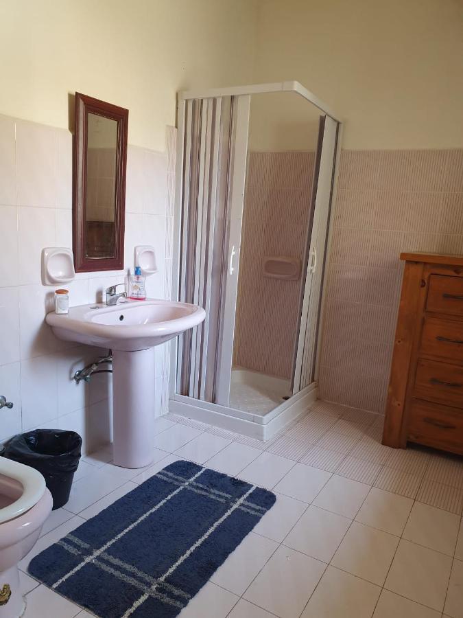 Butts Inn Annex Dormitory Hostel Ghajn il-Kbira  エクステリア 写真